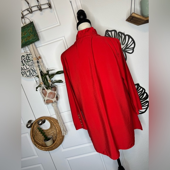 NWOT MULTIPLES Alessia Red Top - Picture 3 of 6